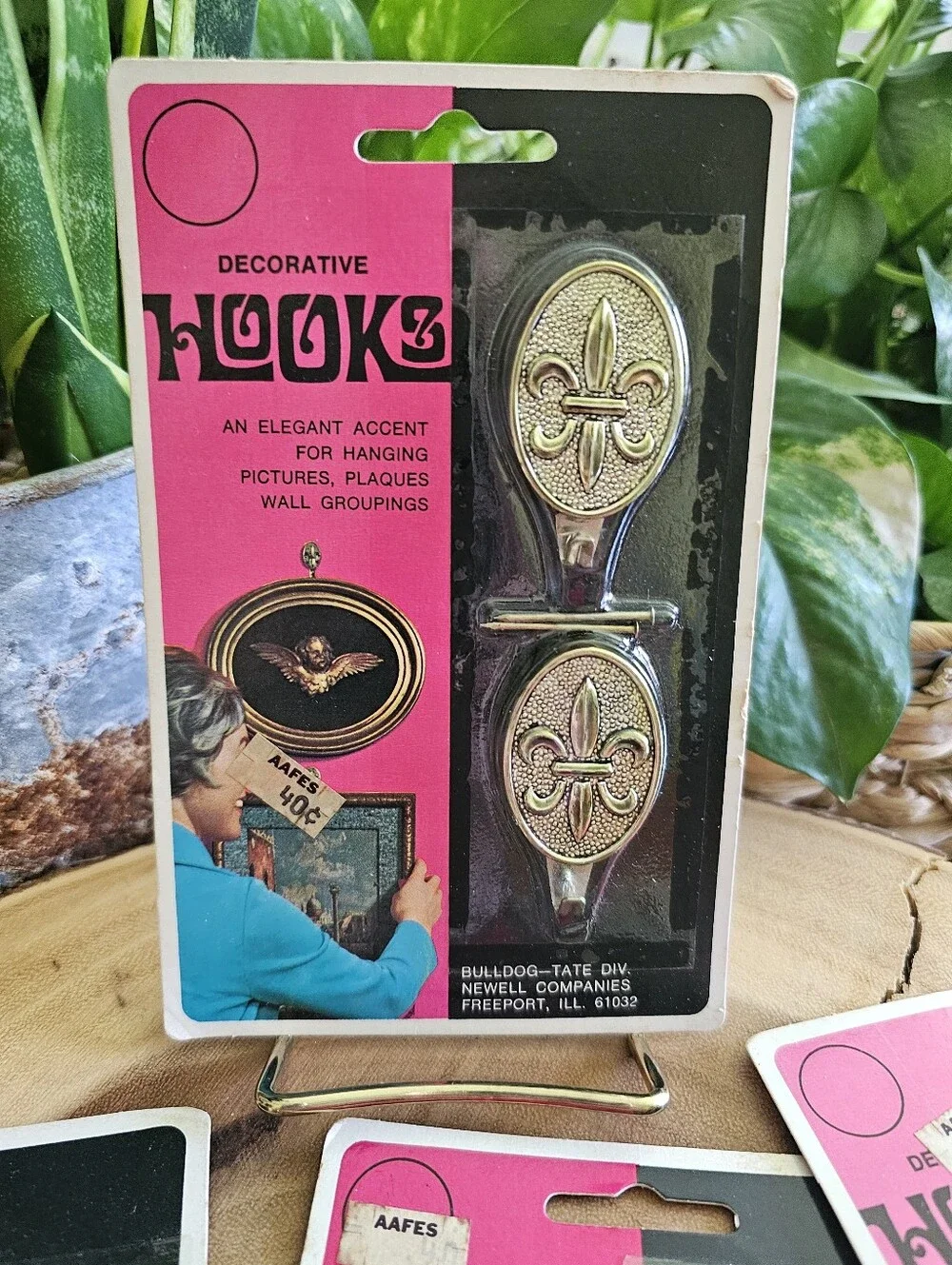 4PKS RARE VINTAGE Decorative Metal Wall Hooks/Hangers